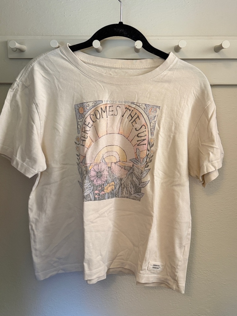 Life Is Good  'Here Comes The Sun' Tee